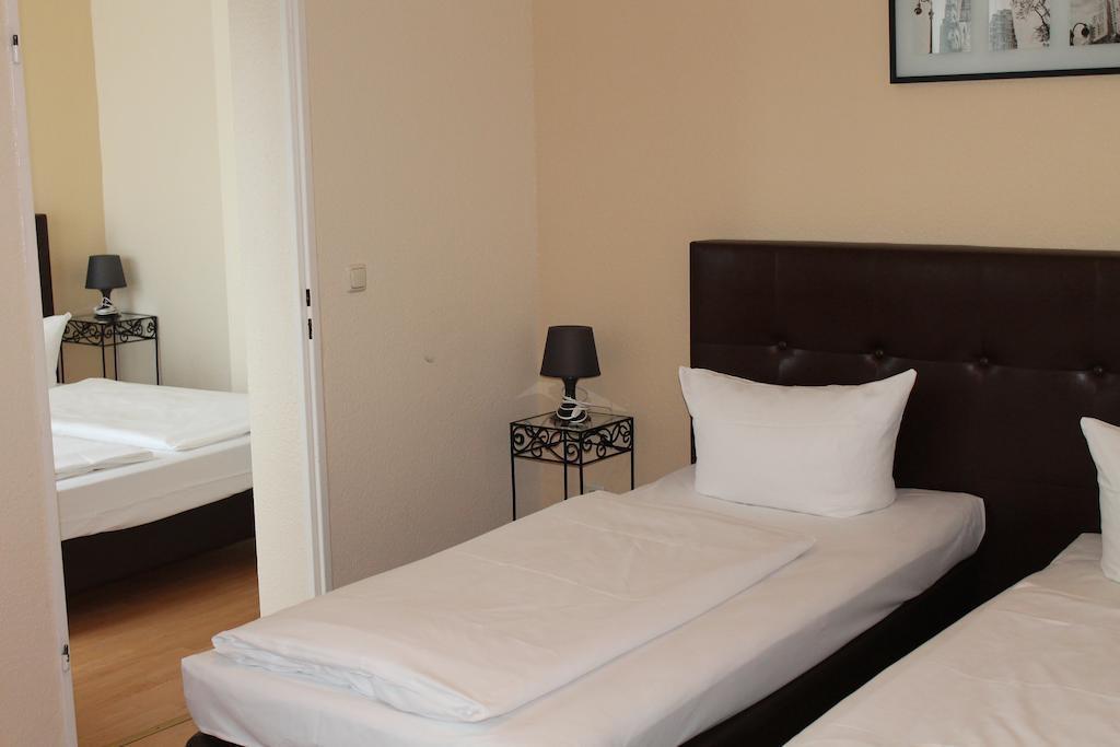 City Hotel Frankfurt Frankfurt am Main Kamer foto