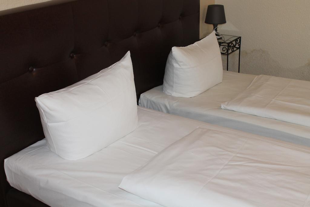 City Hotel Frankfurt Frankfurt am Main Kamer foto