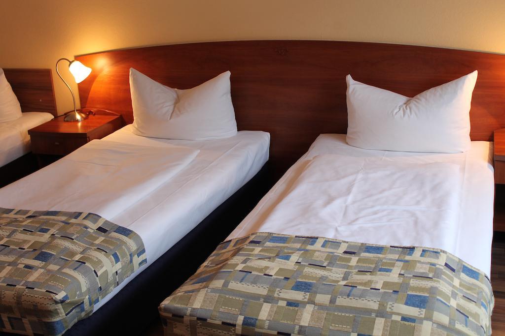 City Hotel Frankfurt Frankfurt am Main Kamer foto