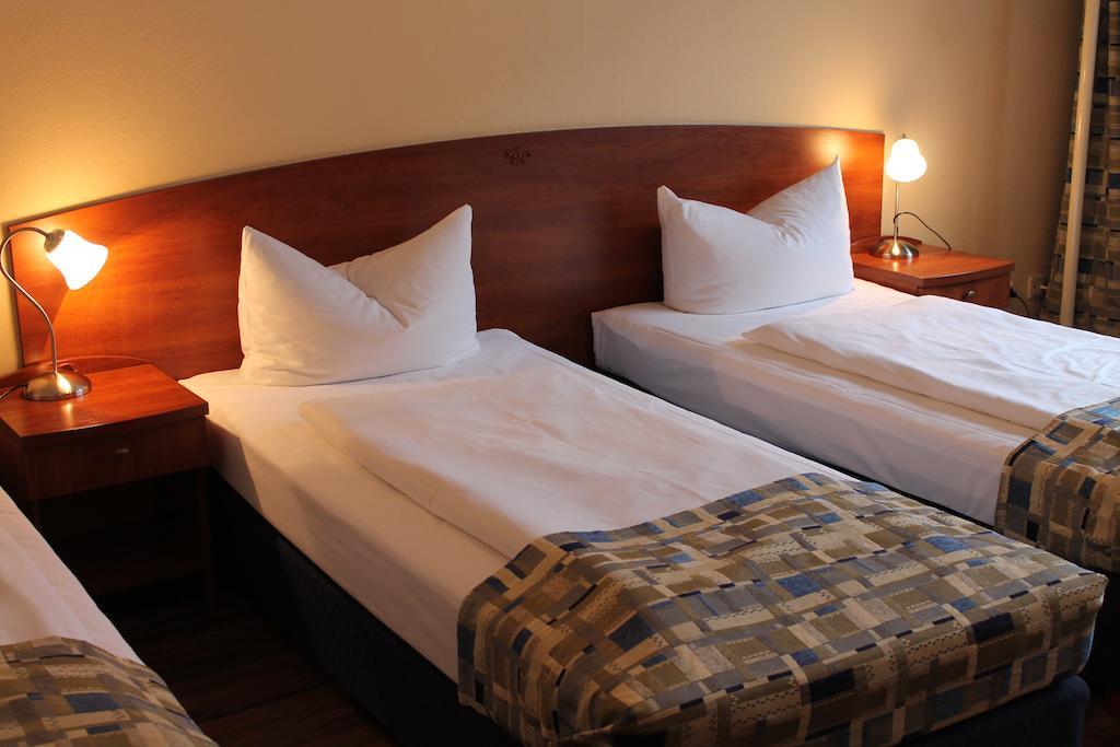 City Hotel Frankfurt Frankfurt am Main Kamer foto
